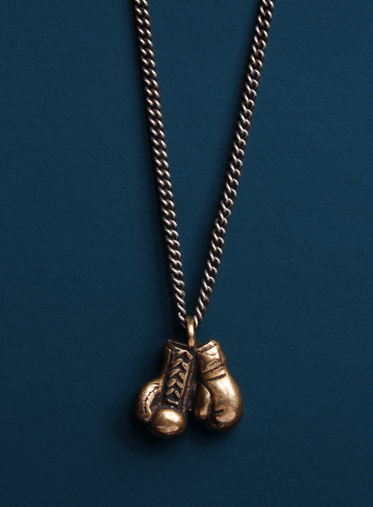 Boxing gloves pendant in 18-karats gold